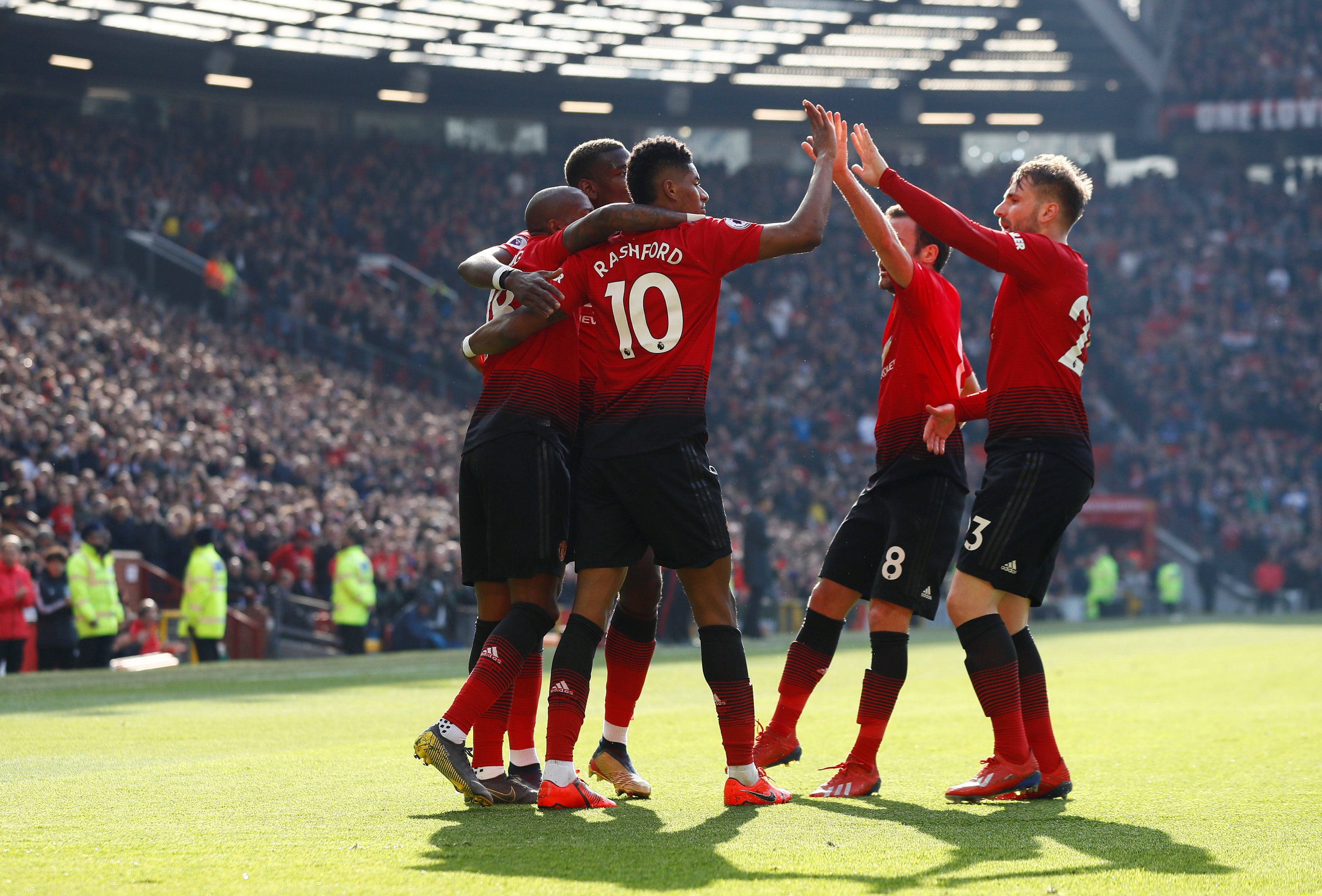 奏会迫使你 奏会迫使你